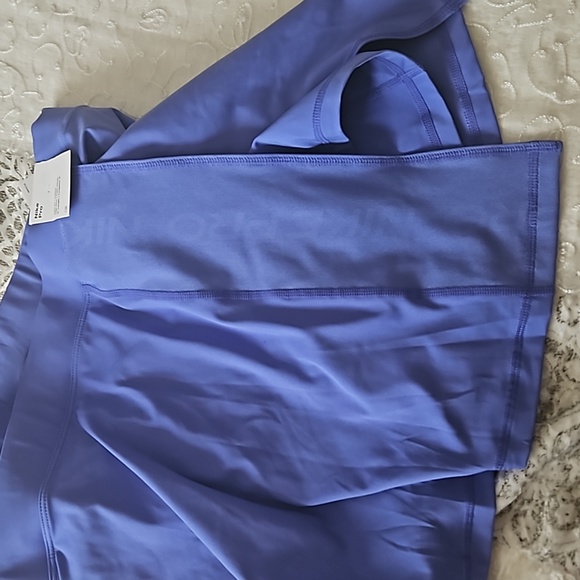 Nike PRO XXL High-waisted 3" Skort with pockets - Color: Blue Joy - Picture 6 of 10